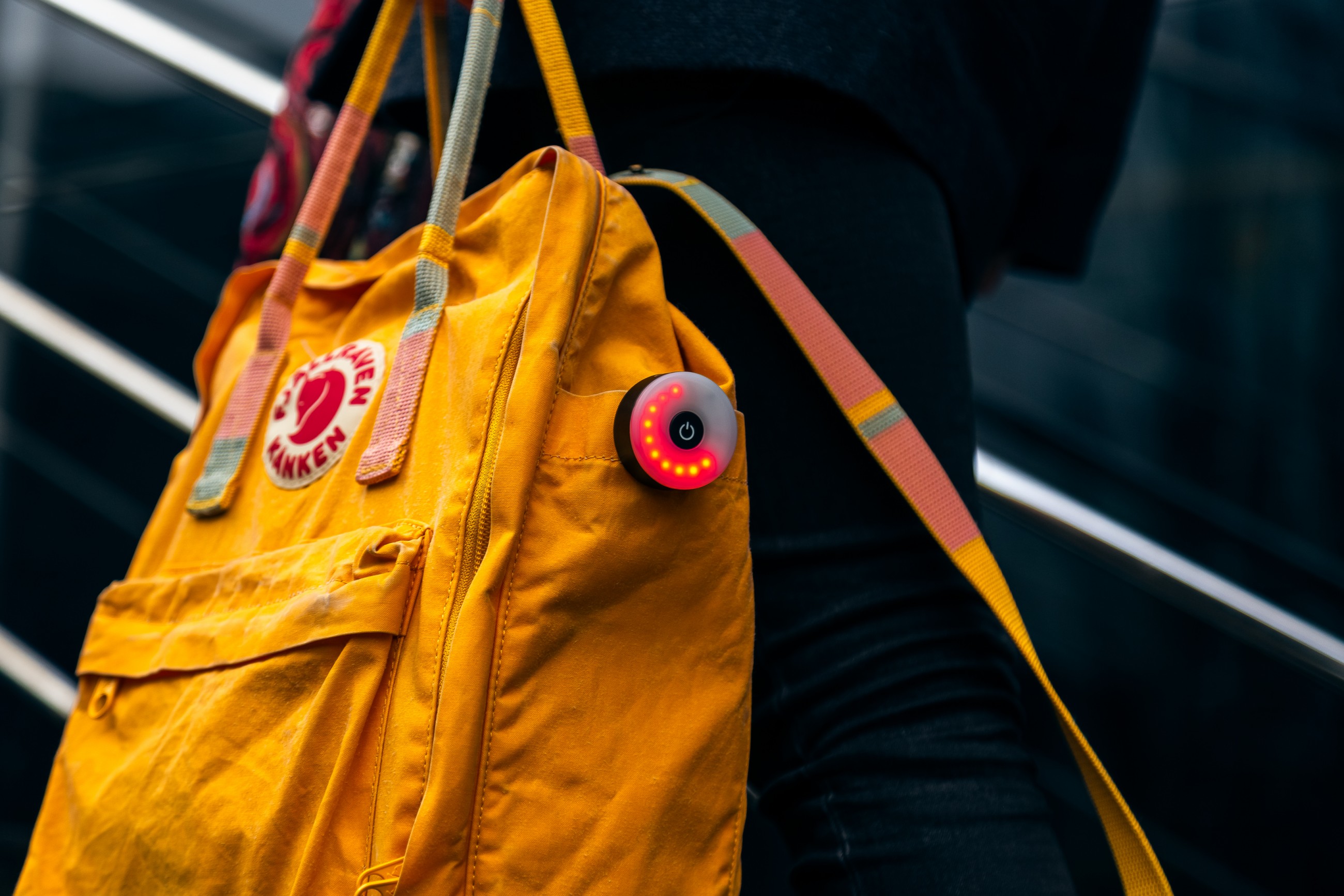 Onride Donut, Onride пончик, велосипедне світло купити, заднє велосипедне світло, задній вогник, маячок для собаки, маячок для велосипеда, маячок на рюкзак