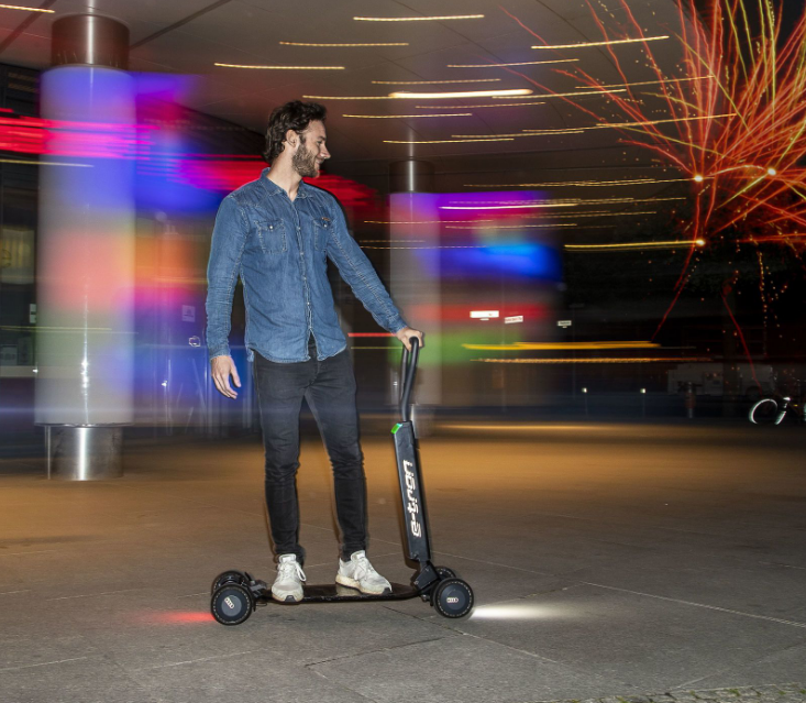 Audi e-tron Scooter електричний самокат