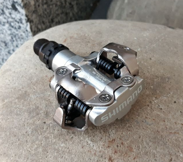 Контактні педалі Shimano PD-M520 
