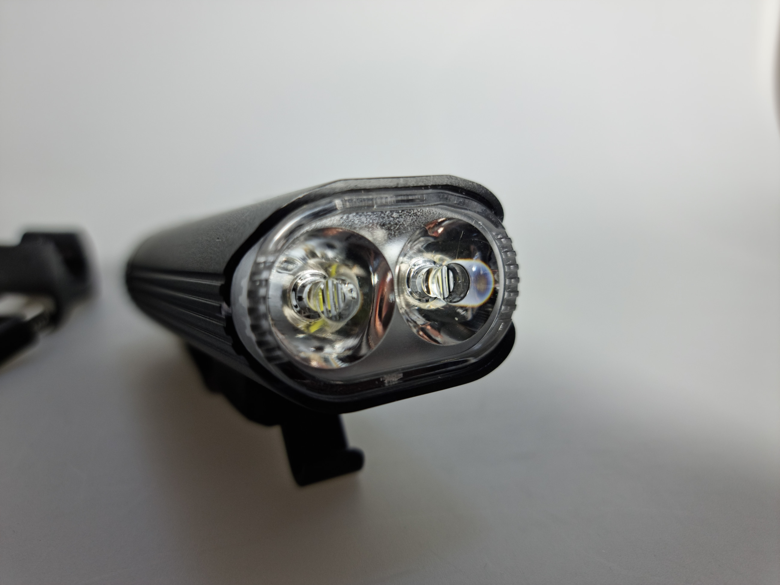велофара ONRIDE Rouse 30