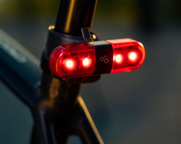 Задня велосипедна мигалка Onride Row купити