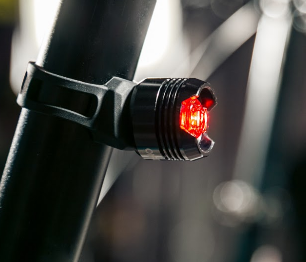 Задня велосипедна блимавка ONRIDE Lit на батарейках купити